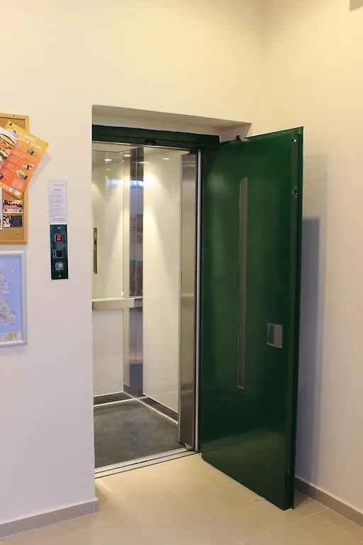 Rouchotas Apartments 아르고스톨리온 아파트호텔